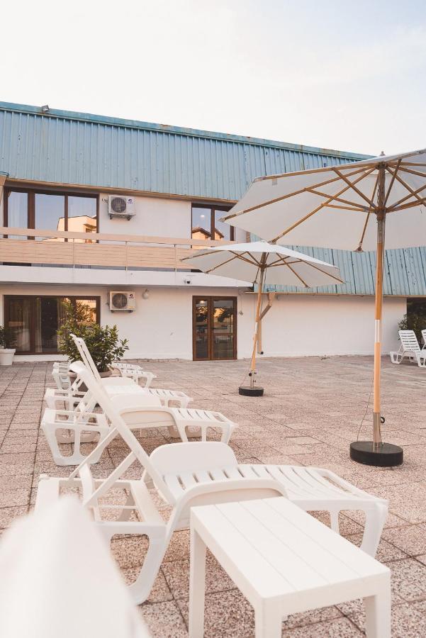 فندق Amadina Garden لوزينيتس المظهر الخارجي الصورة